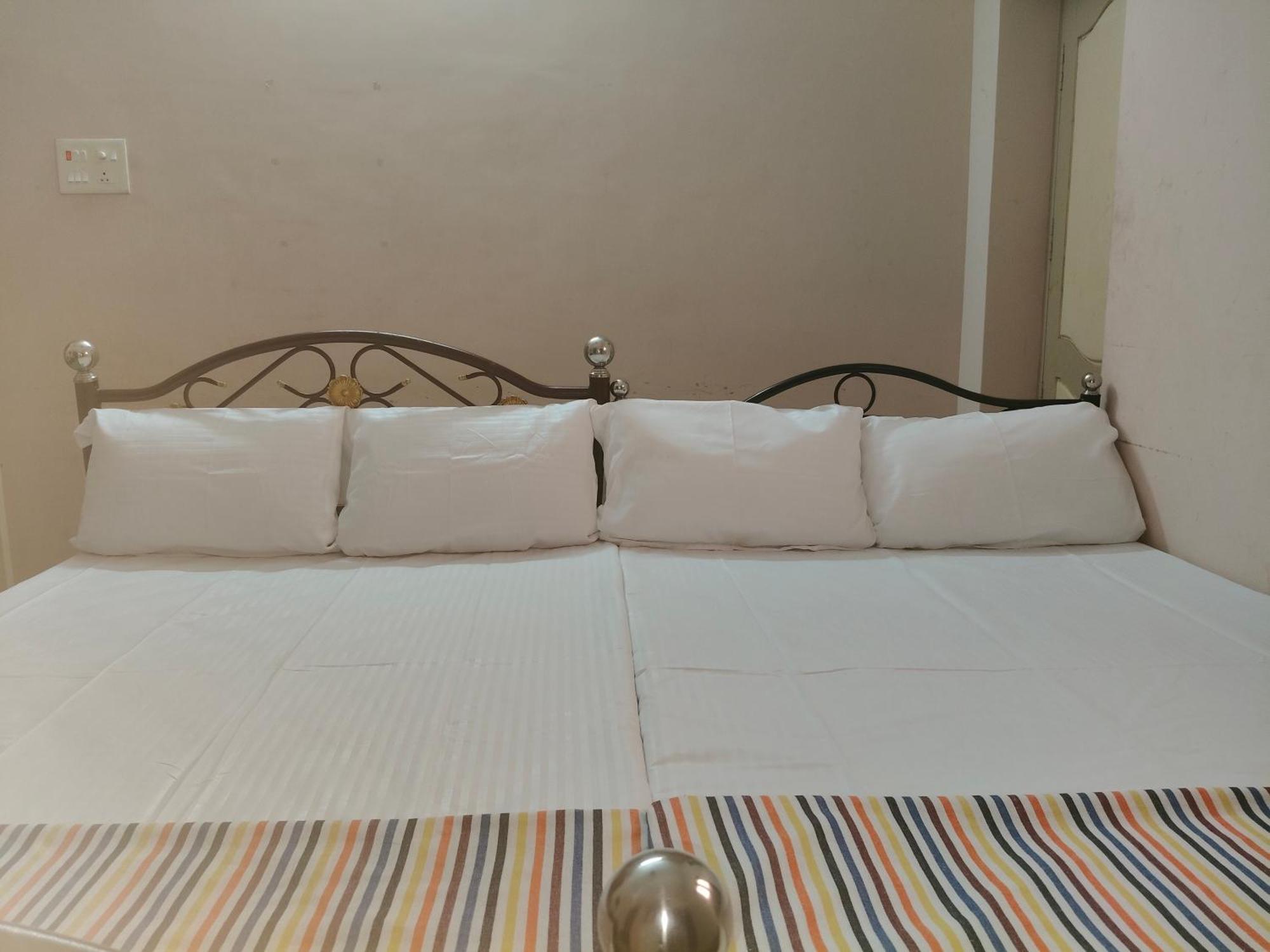 Dheeksha Homestay Tiruvannāmalai Exterior foto