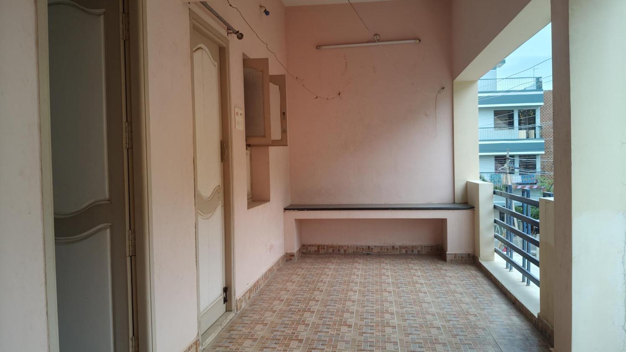 Dheeksha Homestay Tiruvannāmalai Exterior foto