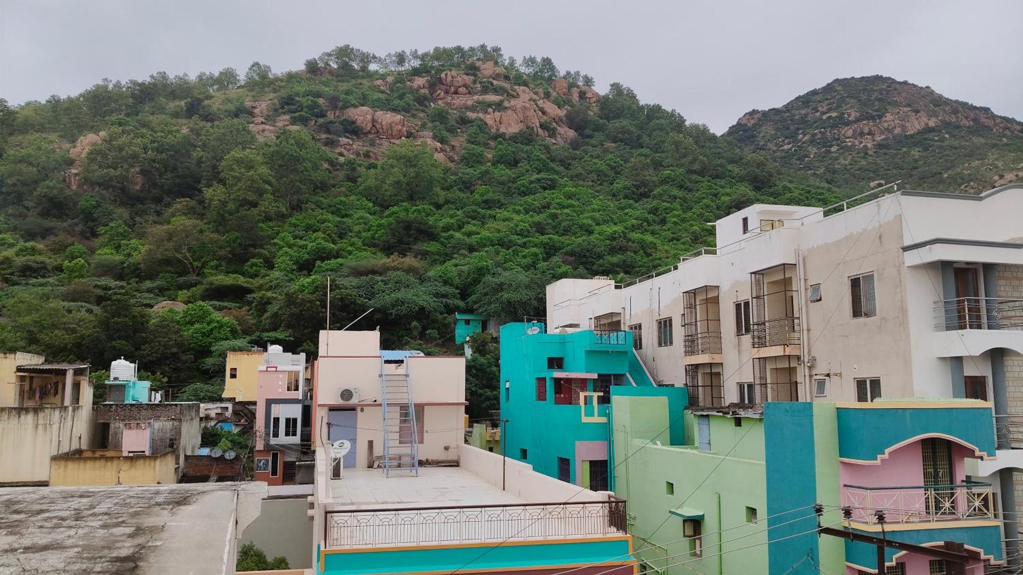 Dheeksha Homestay Tiruvannāmalai Exterior foto